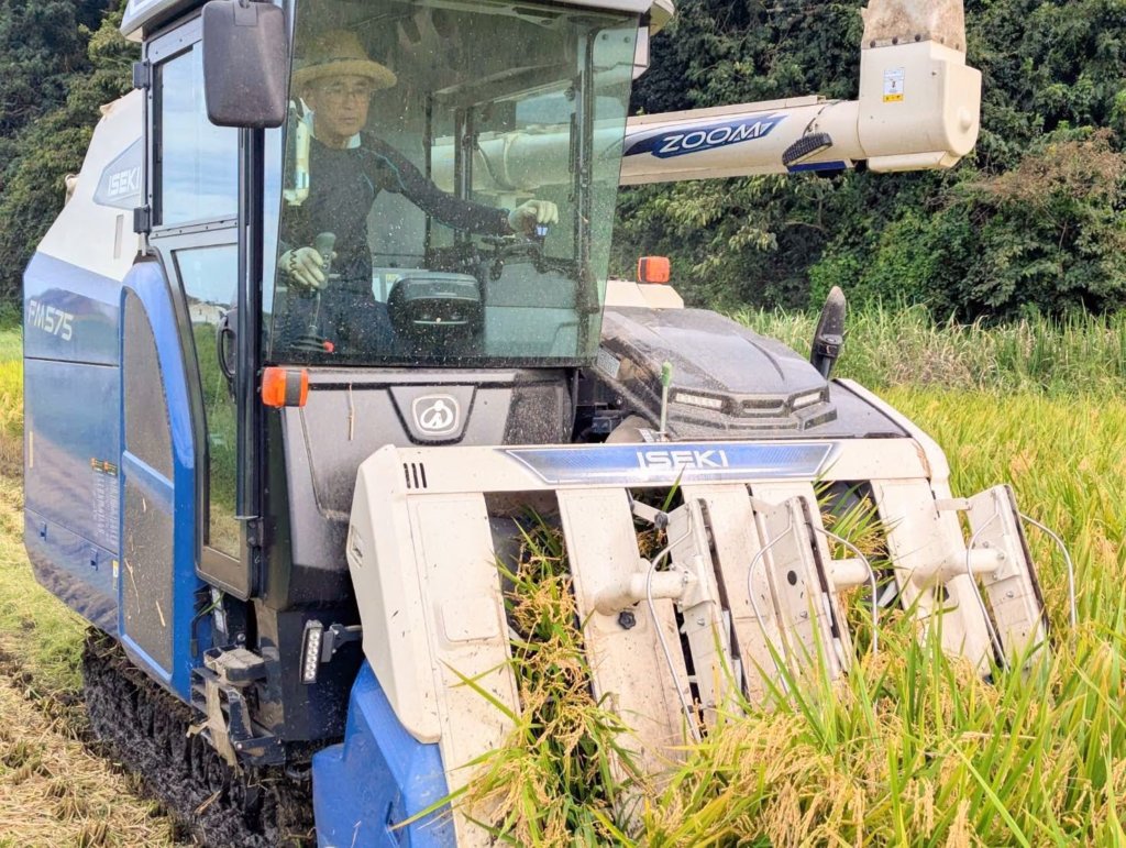 今年も稲刈りが始まっています。価格改定のお知らせ＆直売所にて新米